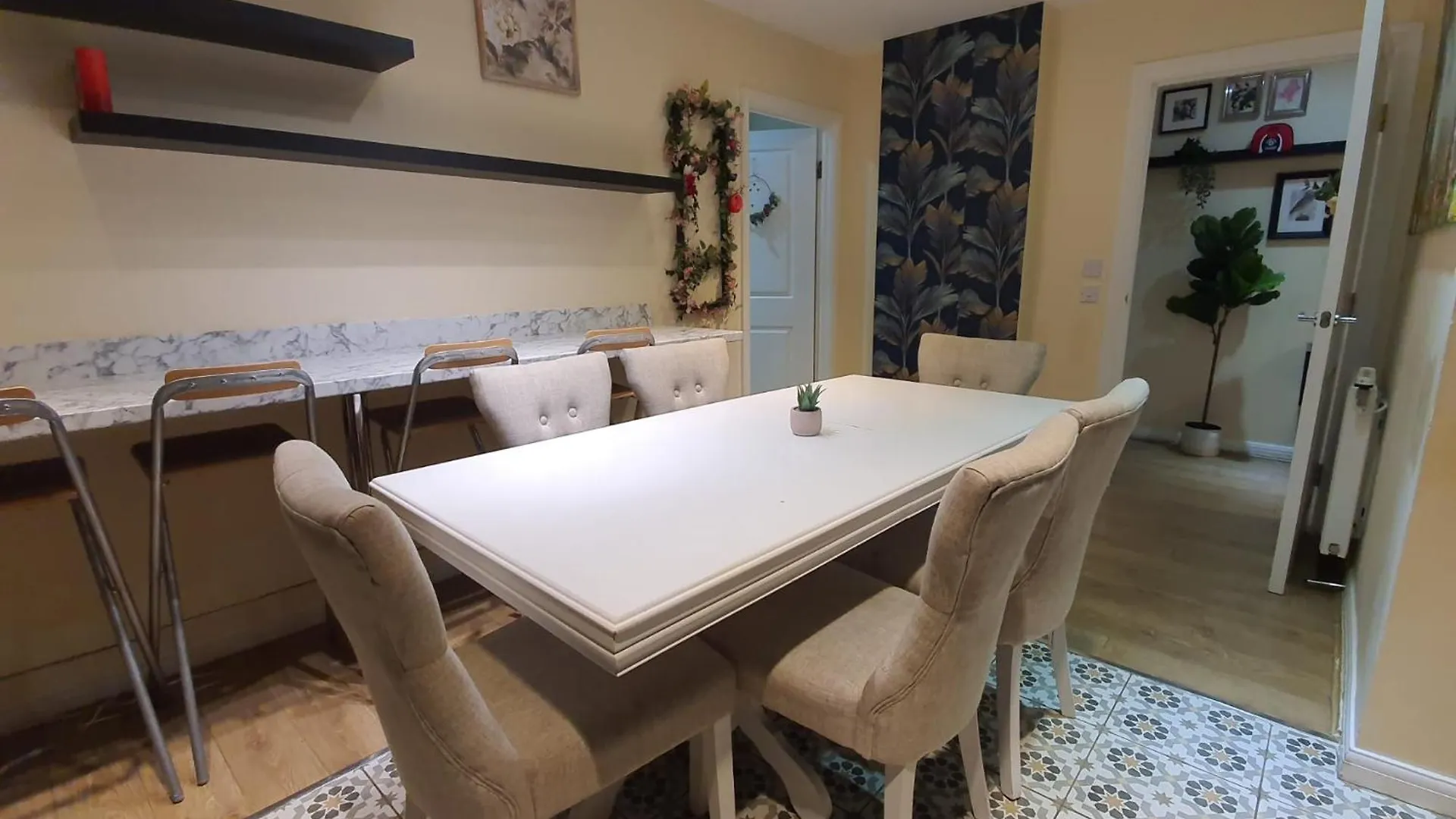Wallwood Rooms Londres 0*,  Reino Unido