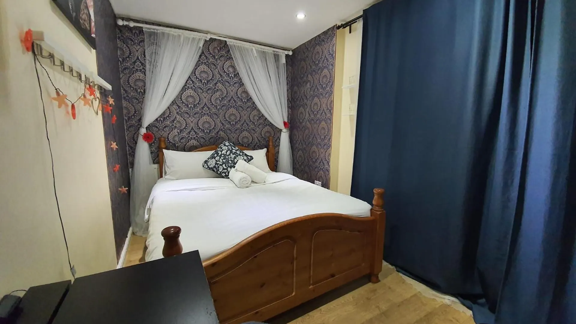 Гостевой дом Wallwood Rooms Лондон