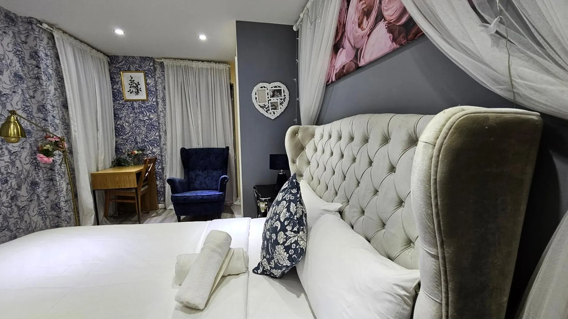 Wallwood Rooms Лондон Гостевой дом